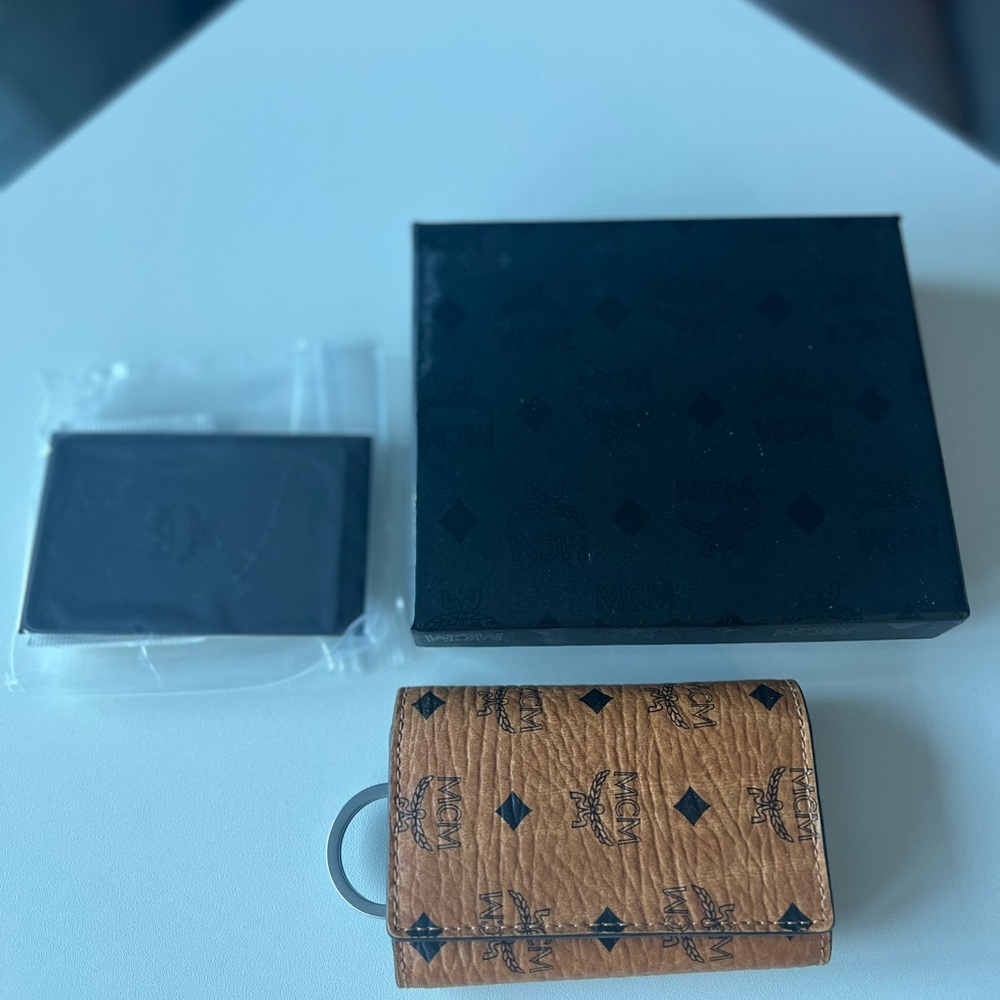 MCM Cognac Visetos Monogram Key Case - Picture 7 of 7